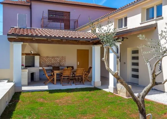 Wunderschoene Mit Privatem Pool, Klima, Wlan Tatil Evi *