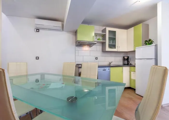 Wunderschoene Mit Privatem Pool, Klima, Wlan Tatil Evi *
