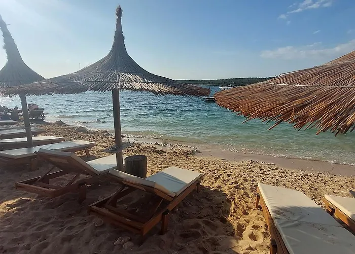 Wunderschoene Mit Privatem Pool, Klima, Wlan *